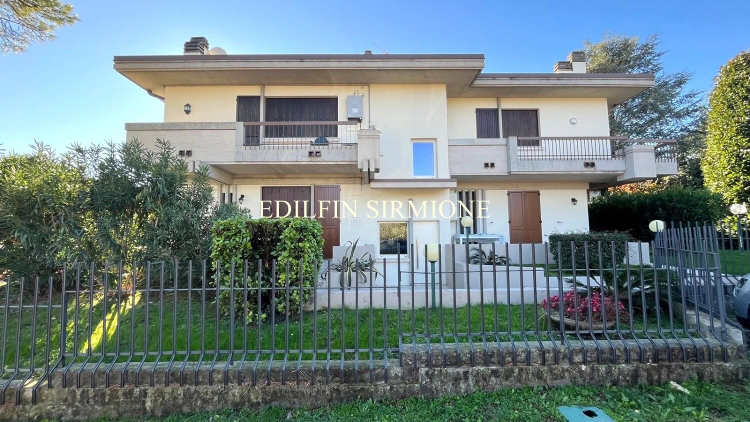 1 TRILOCALE-SIRMIONE-FACCIATA (1)