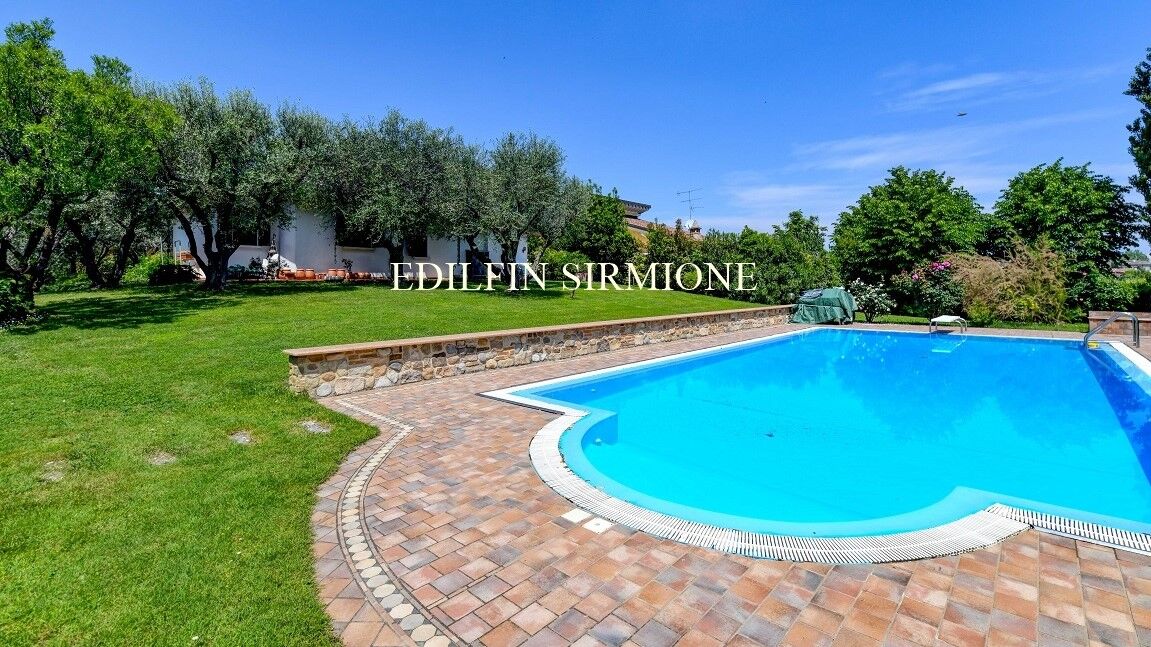 0 VILLA-SINGOLA-SIRMIONE-PISCINA
