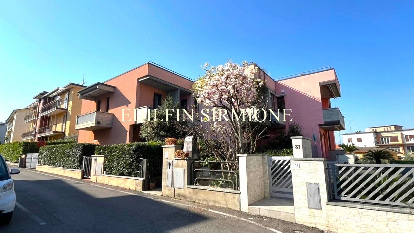 0 DESENZANO-VILLA-TRIFAMILIARE